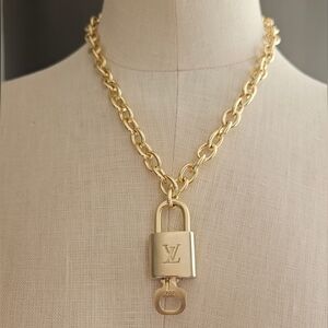 Authentic Louis Vuitton Lock & Key #302 w/Unbranded 18" 14k Gold Plated Necklace